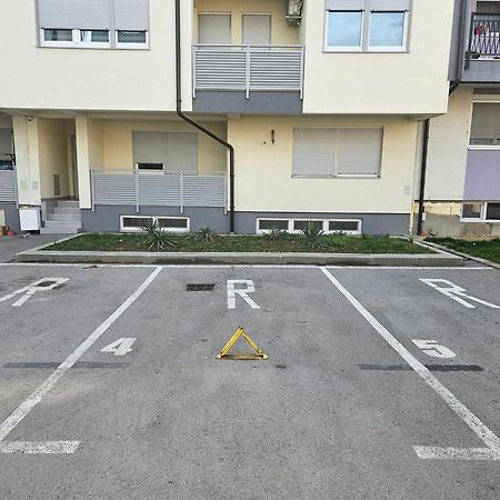 Stan Na Dan Mici Brčko Exterior foto