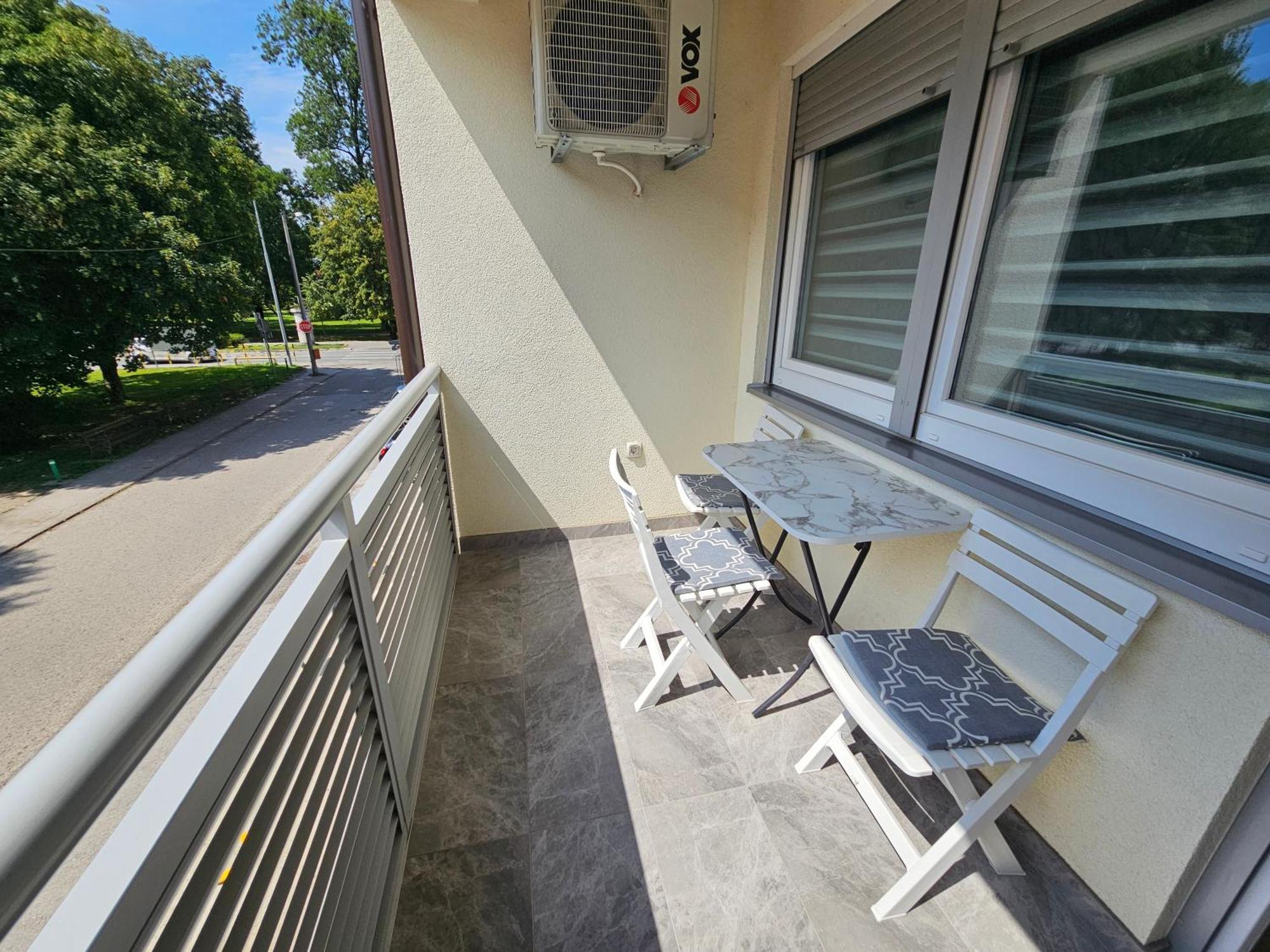 Stan Na Dan Mici Brčko Exterior foto
